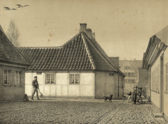 Litografi af H.C. Andersens Hus.1867. Hans Jensens Stræde. H.C. Andersens Hus. Kilde: Odense Bys Museer Litografi af H.C. Andersens Hus.1867. Hans Jensens Stræde. H.C. Andersens Hus. Kilde: Odense Bys Museer