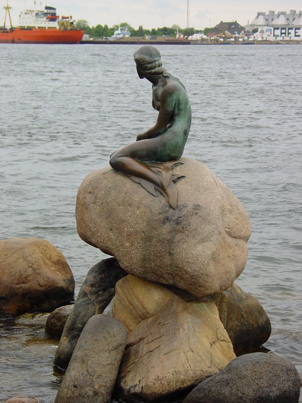 Den lille Havfrue - The little Mermaid - Copenhagen. Foto Lars Bjørnsten Odense Den lille Havfrue - The little Mermaid - Copenhagen. Foto Lars Bjørnsten Odense