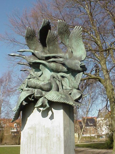De vilde svaner - "The wild swans" | H.C. Andersen Information