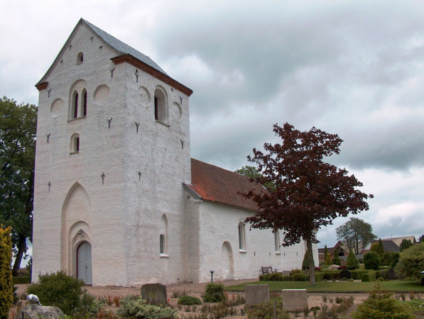 1-hjermind-kirke