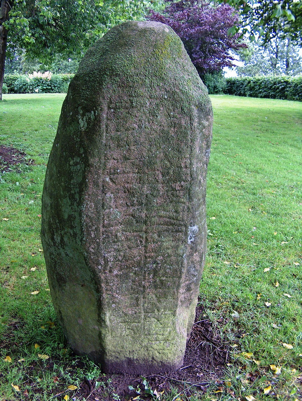 1-hjermind-runesten